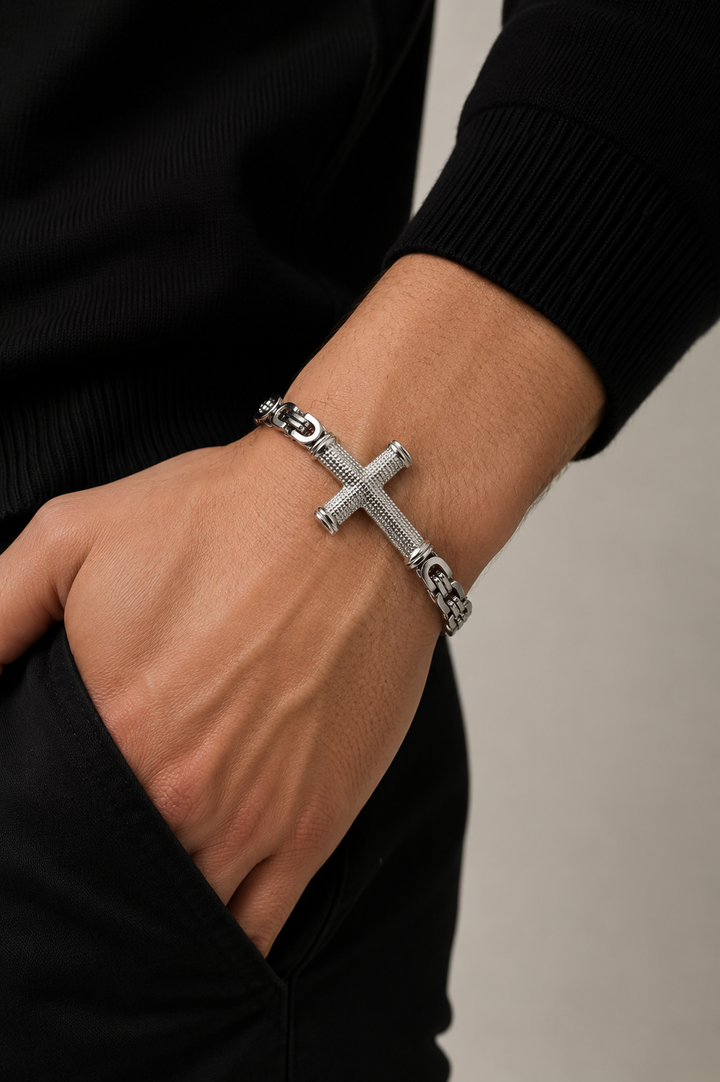 Linked Above Bracelet