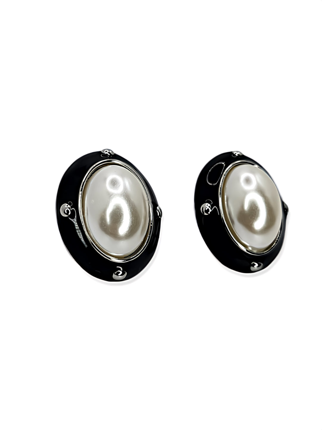 Ms Allure Queens Order Earrings — silver-tone pearl earrings with an elegant, feminine finish.